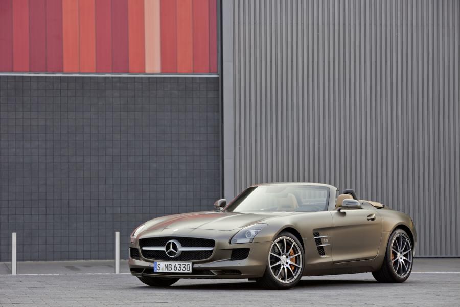  Mercedes-Benz SLS AMG Roadster 2011 года  (фото 92 из 183)